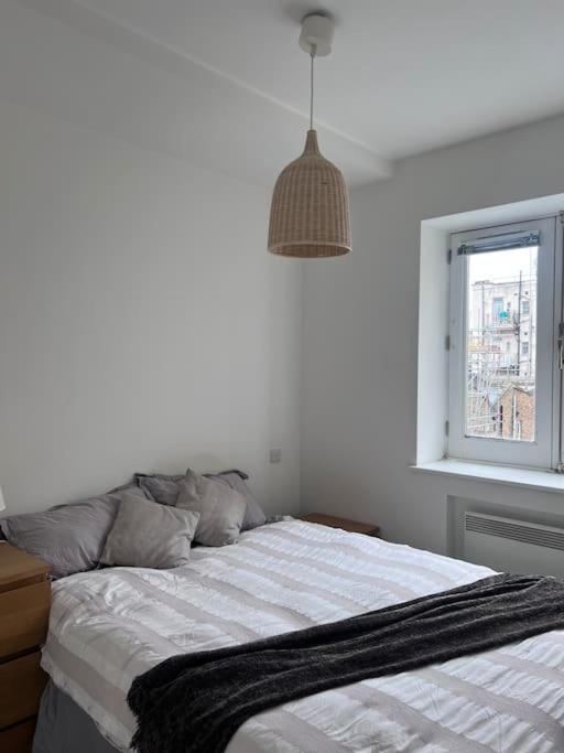 Central , Bright And Modern Flat Up To 4 People Λονδίνο Εξωτερικό φωτογραφία
