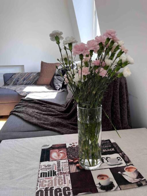Central , Bright And Modern Flat Up To 4 People Λονδίνο Εξωτερικό φωτογραφία